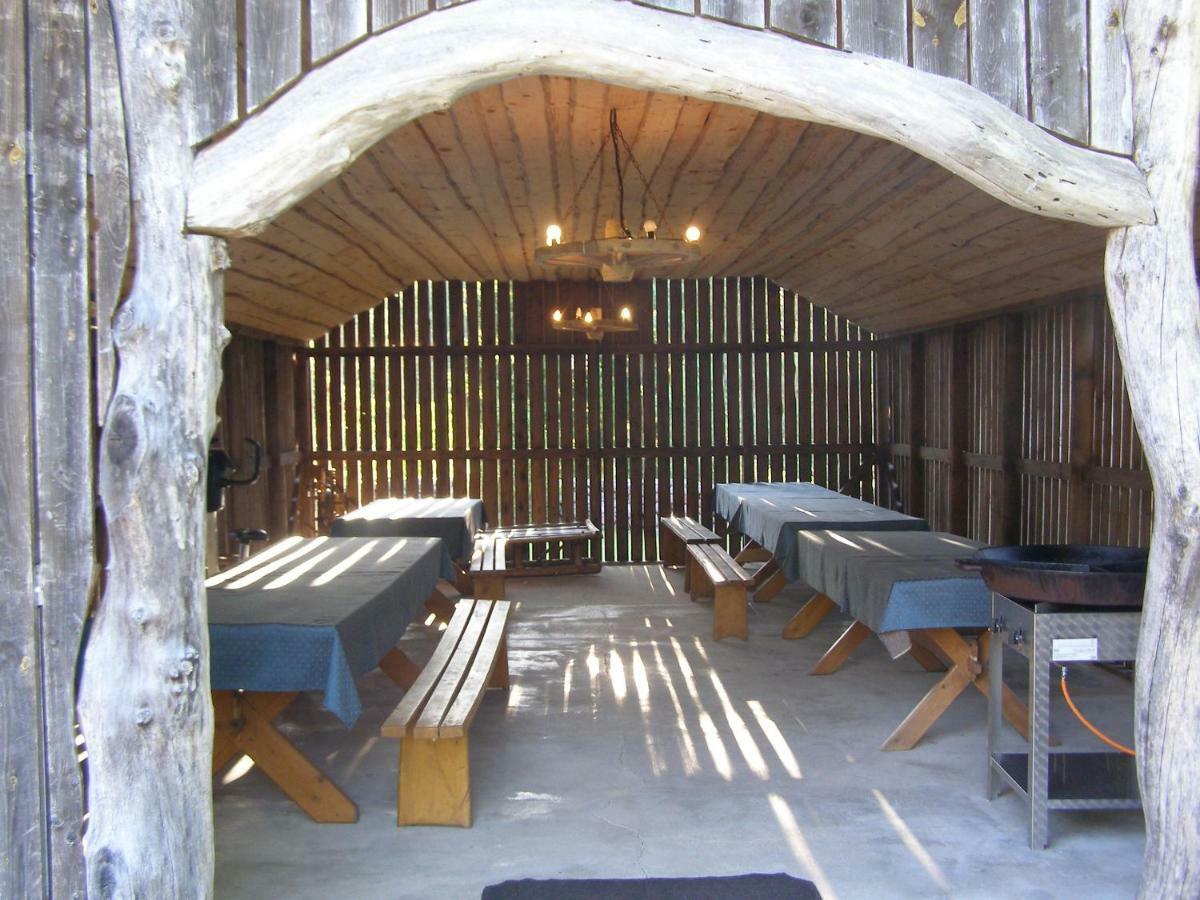 Kipi-Koovi Holiday Centre ภายนอก รูปภาพ